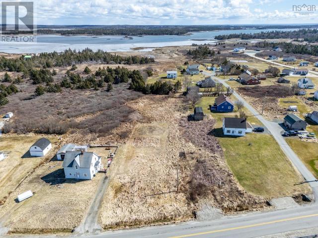 27 Saulnier Lane, House detached with 4 bedrooms, 1 bathrooms and null parking in Yarmouth MD NS | Image 1