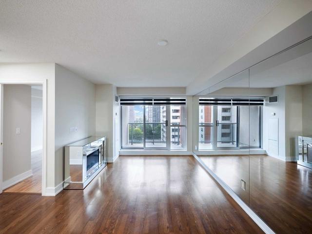 901 - 5 Michael Power Pl, Condo with 1 bedrooms, 1 bathrooms and 1 parking in Toronto ON | Image 22