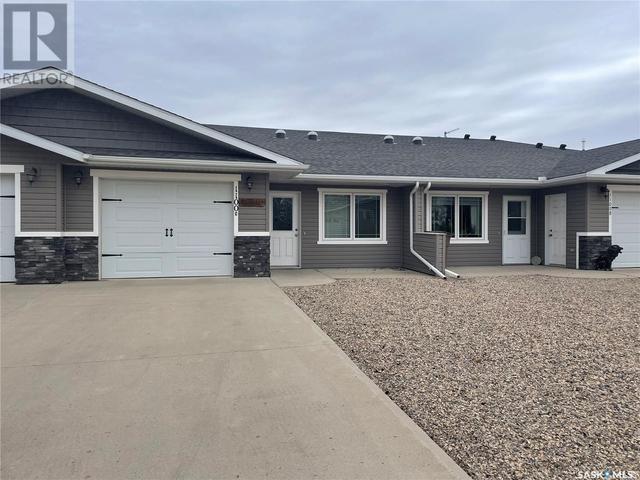 1100 C 95th Avenue, House semidetached with 2 bedrooms, 1 bathrooms and null parking in Tisdale SK | Image 2
