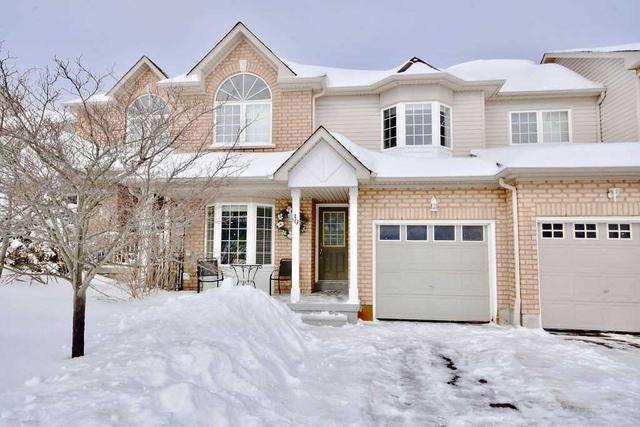 39 Trevino Circ, House attached with 3 bedrooms, 3 bathrooms and 3 parking in Barrie ON | Image 1