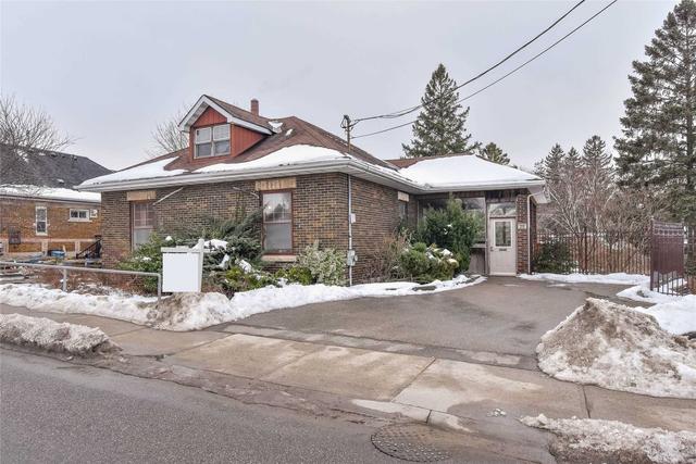 208 Eramosa Rd, House detached with 3 bedrooms, 3 bathrooms and 10 parking in Guelph ON | Image 23