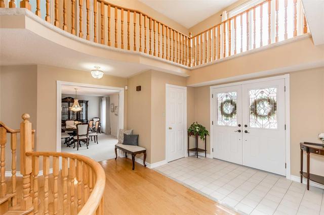 9 Sleepy Hollow Lane, House detached with 4 bedrooms, 3 bathrooms and 9 parking in Whitchurch Stouffville ON | Image 3