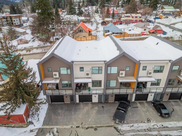 4 - 2452 Washington Street, House attached with 3 bedrooms, 3 bathrooms and null parking in Rossland BC | Image 48