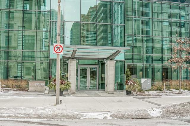 503 - 77 Charles St, Condo with 1 bedrooms, 2 bathrooms and 1 parking in Toronto ON | Image 12