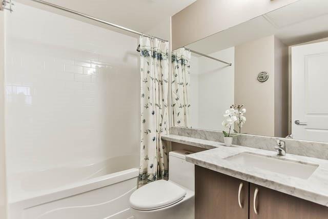202B - 21 Upper Duke Cres, Condo with 1 bedrooms, 2 bathrooms and 1 parking in Markham ON | Image 11