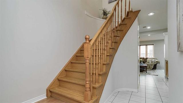 11 - 100 Vineberg Dr, Townhouse with 3 bedrooms, 3 bathrooms and 2 parking in Hamilton ON | Image 14