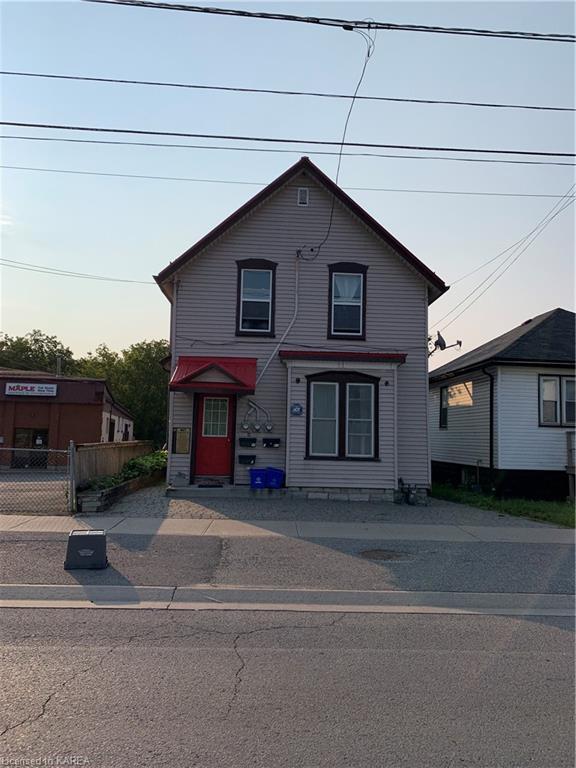 667 Montreal Street, House detached with 3 bedrooms, 2 bathrooms and null parking in Kingston ON | Image 1