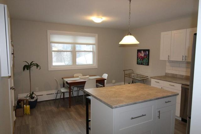 3 - 264 Bruyere St, House attached with 3 bedrooms, 1 bathrooms and 3 parking in Ottawa ON | Image 9