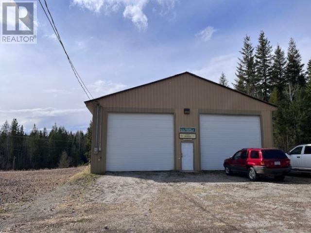 4605 S 97 Highway, House other with 2 bedrooms, 2 bathrooms and null parking in Cariboo A BC | Image 1