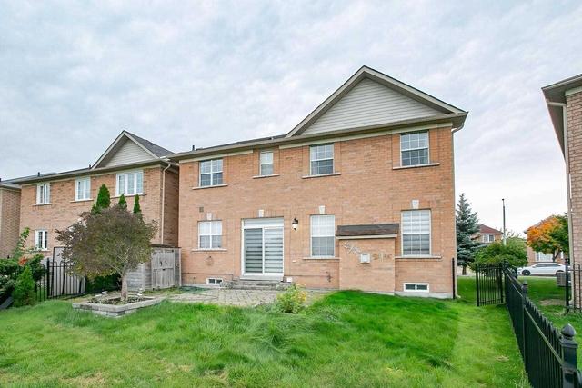 33 Upper Highland Dr, House detached with 4 bedrooms, 4 bathrooms and 6 parking in Brampton ON | Image 31