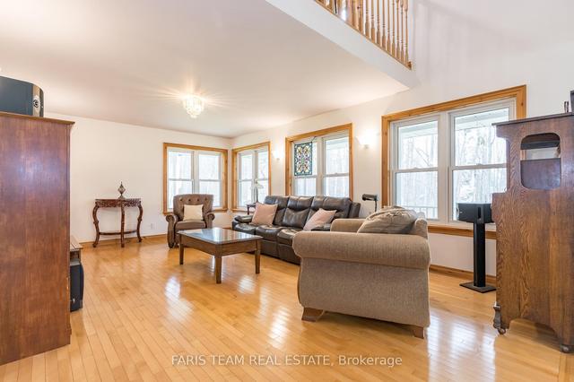 274 Peter Street East St E, House detached with 3 bedrooms, 3 bathrooms and 9 parking in Oro Medonte ON | Image 24