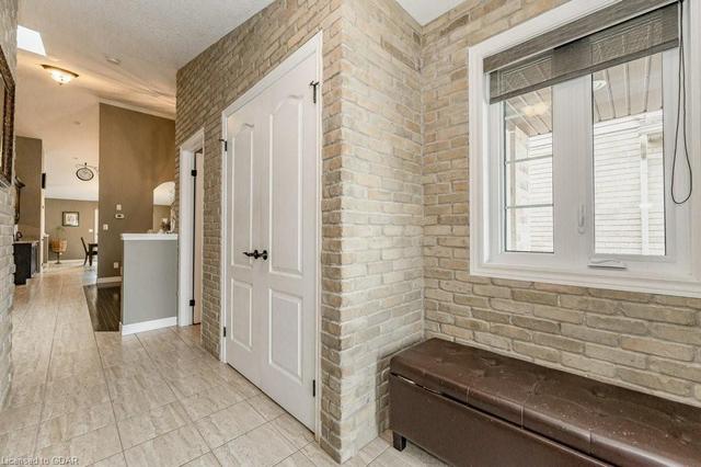 56 Bowen Drive, House detached with 3 bedrooms, 2 bathrooms and null parking in Guelph ON | Image 45
