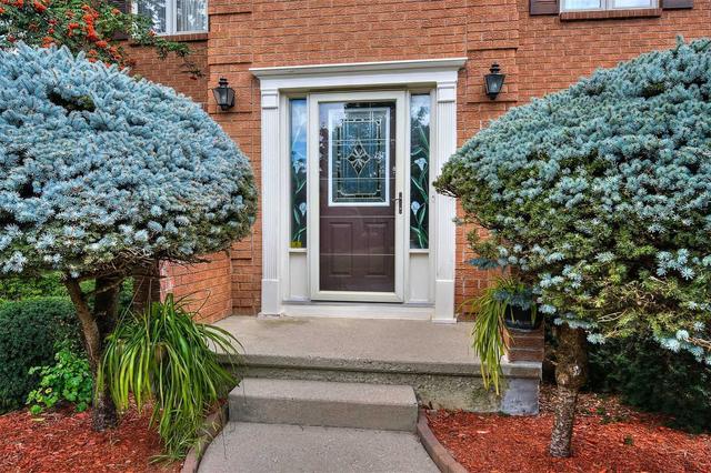315 Grand River Blvd, House detached with 5 bedrooms, 4 bathrooms and 4 parking in Kitchener ON | Image 23