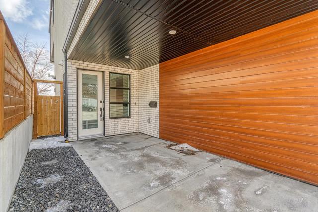 4122 Stanley Road Sw, Home with 3 bedrooms, 3 bathrooms and 2 parking in Calgary AB | Image 42