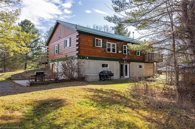 2723 Desert Lake Road, House detached with 3 bedrooms, 2 bathrooms and 13 parking in South Frontenac ON | Image 33