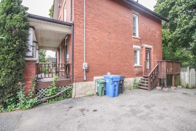 110 Toronto St, House detached with 4 bedrooms, 2 bathrooms and 4 parking in Guelph ON | Image 1