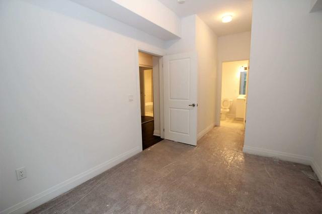 d402 - 5289 Highway 7, Townhouse with 2 bedrooms, 2 bathrooms and 1 parking in Vaughan ON | Image 3
