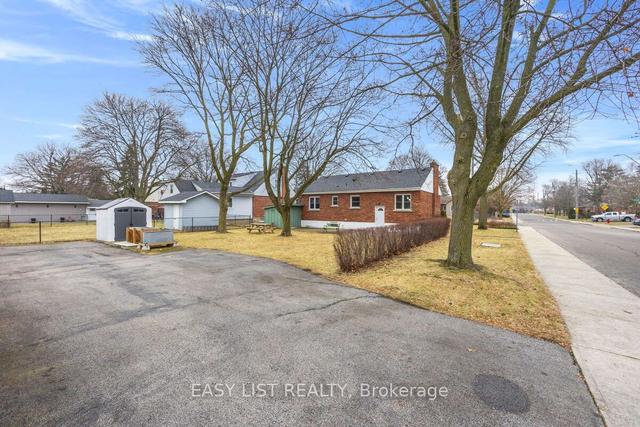 1 Bryant Crt, House detached with 3 bedrooms, 2 bathrooms and 5 parking in Hamilton ON | Image 29
