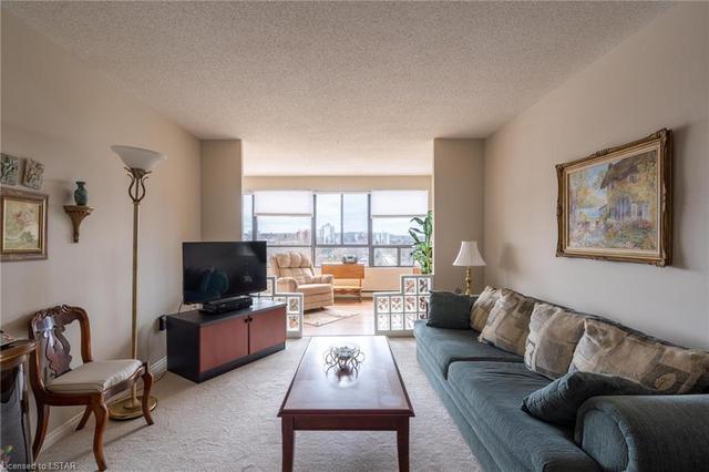 902 - 135 Baseline Road W, House attached with 2 bedrooms, 1 bathrooms and 1 parking in London ON | Image 23