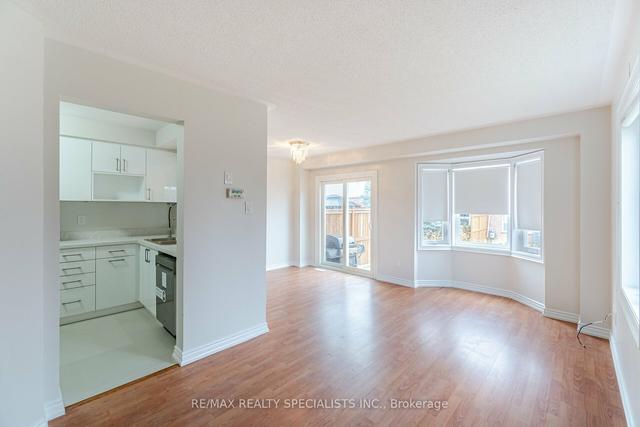 36 - 5255 Guildwood Way, Townhouse with 3 bedrooms, 3 bathrooms and 2 parking in Mississauga ON | Image 4