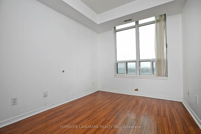 1011 - 8 Hillcrest Ave, Condo with 2 bedrooms, 2 bathrooms and 1 parking in Toronto ON | Image 7