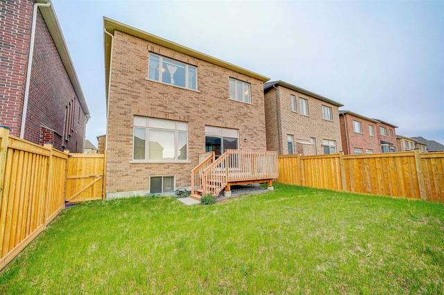 40 Christine Elliot Ave, House detached with 4 bedrooms, 5 bathrooms and 6 parking in Whitby ON | Image 22
