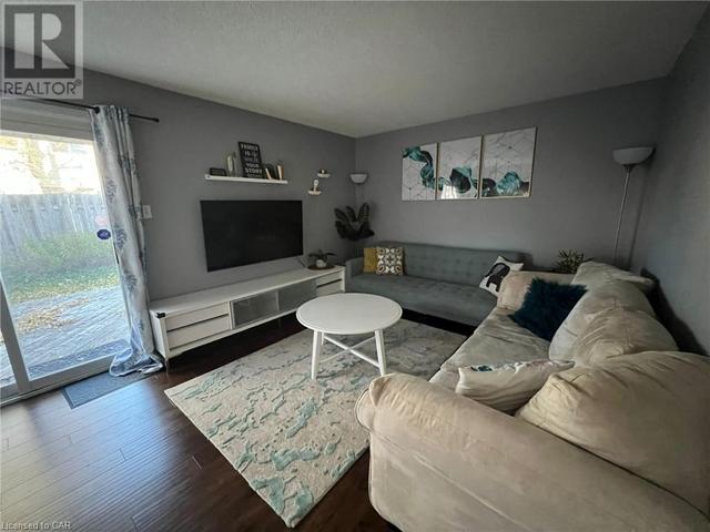 320 Bluevale Avenue N Unit# 52, House attached with 3 bedrooms, 1 bathrooms and 1 parking in Waterloo ON | Image 16