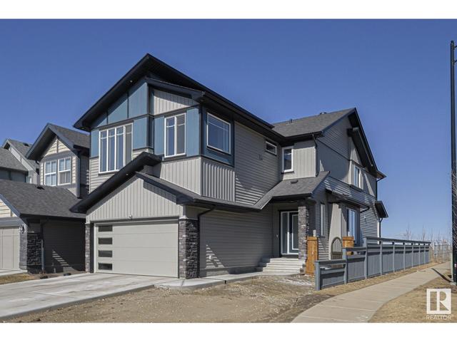 11972 34 Av Sw, House detached with 4 bedrooms, 3 bathrooms and null parking in Edmonton AB | Image 2