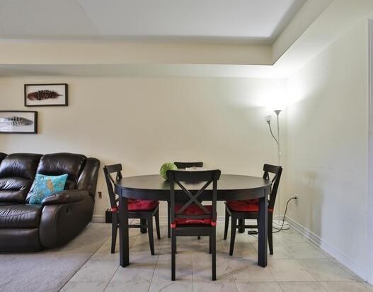 192 - 200 Veterans Dr N, Townhouse with 3 bedrooms, 2 bathrooms and 2 parking in Brampton ON | Image 4