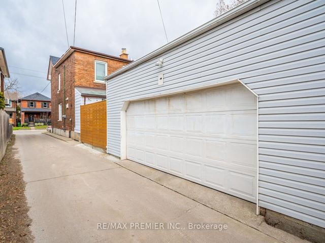 337 Saint Johns Rd, House semidetached with 3 bedrooms, 2 bathrooms and 2 parking in Toronto ON | Image 35