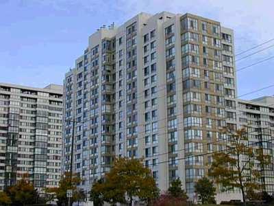 404 - 2901 Kipling Ave, Condo with 2 bedrooms, 2 bathrooms and 1 parking in Toronto ON | Image 1