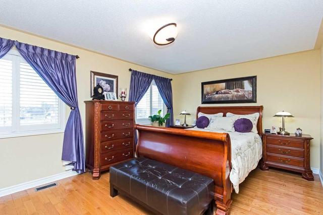 3654 Twinmaple Dr, House semidetached with 3 bedrooms, 4 bathrooms and 3 parking in Mississauga ON | Image 10