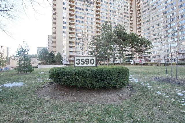1206 - 3590 Kaneff Cres, Condo with 3 bedrooms, 2 bathrooms and 2 parking in Mississauga ON | Image 12