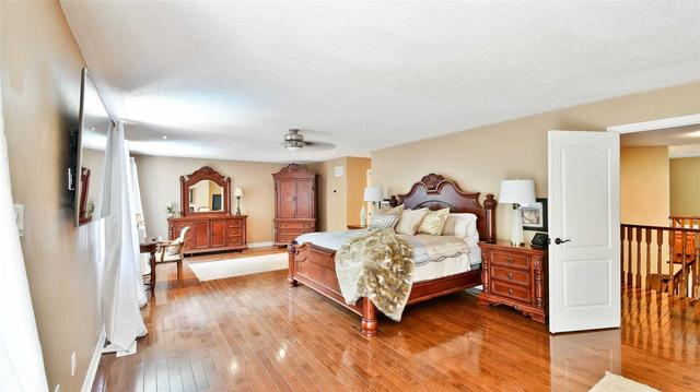 81 Woodview Dr, House detached with 5 bedrooms, 4 bathrooms and 11 parking in Pickering ON | Image 14