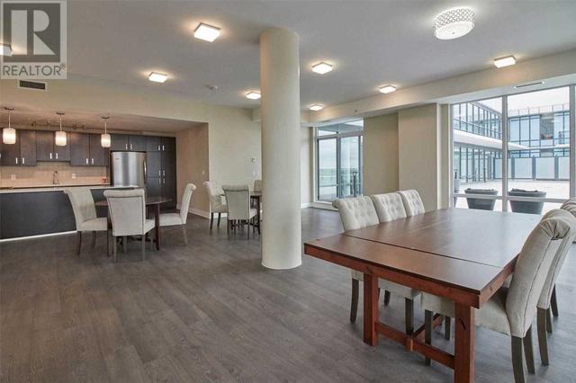 520 - 11611 Yonge St, Condo with 2 bedrooms, 2 bathrooms and 1 parking in Richmond Hill ON | Image 9
