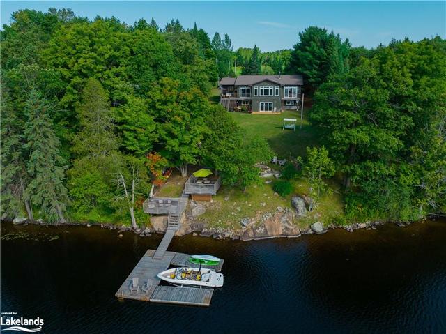 14 Lakeside Drive, House detached with 5 bedrooms, 2 bathrooms and 10 parking in McKellar ON | Image 5