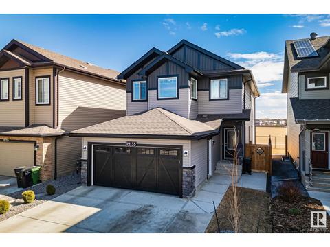 12135 177 Av Nw, House detached with 3 bedrooms, 2 bathrooms and null parking in Edmonton AB | Card Image