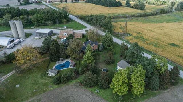 21664 Mull Rd, Home with 4 bedrooms, 2 bathrooms and 4 parking in Chatham Kent ON | Image 12