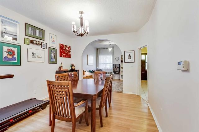 131 Lansdowne Ave, House attached with 3 bedrooms, 2 bathrooms and 1 parking in Toronto ON | Image 37