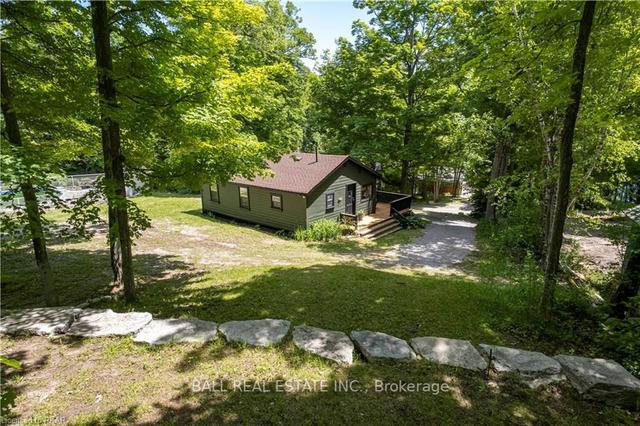 8 Fire Route 27, House detached with 2 bedrooms, 1 bathrooms and 4 parking in Trent Lakes ON | Image 35