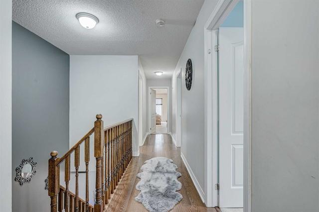 3379 Stoney Cres, House semidetached with 4 bedrooms, 5 bathrooms and 5 parking in Mississauga ON | Image 11