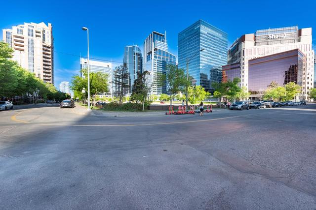 414 - 777 3 Avenue Sw, Condo with 2 bedrooms, 2 bathrooms and 1 parking in Calgary AB | Image 33