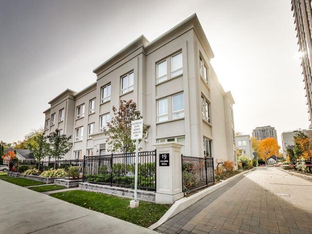 th12 - 19 Anndale Dr, Townhouse with 3 bedrooms, 3 bathrooms and 2 parking in Toronto ON | Image 1