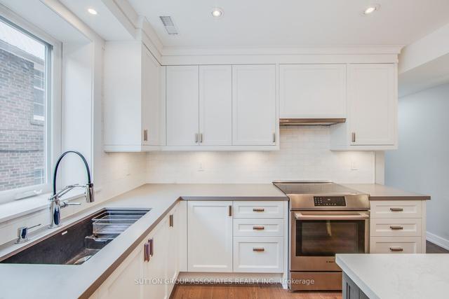 upper - 229 Howland Ave, House semidetached with 3 bedrooms, 2 bathrooms and 1 parking in Toronto ON | Image 12