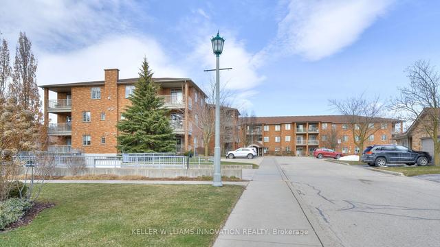 216 - 20 Station Sq, Condo with 2 bedrooms, 2 bathrooms and 1 parking in Centre Wellington ON | Image 12