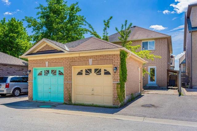 232 Bur Oak Ave, House semidetached with 3 bedrooms, 2 bathrooms and 2 parking in Markham ON | Image 9