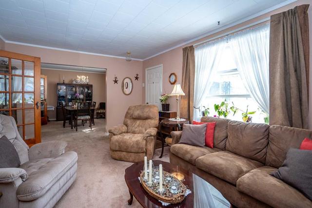 854 16th St, House detached with 3 bedrooms, 2 bathrooms and 2 parking in Owen Sound ON | Image 38