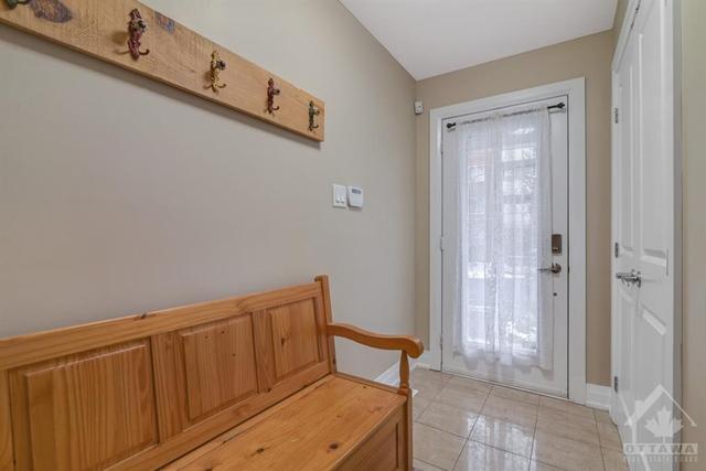 1133 Rockingham Avenue, Townhouse with 2 bedrooms, 3 bathrooms and 2 parking in Ottawa ON | Image 2