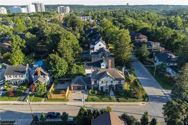 47 Hillcrest Ave, House detached with 4 bedrooms, 5 bathrooms and 2 parking in St. Catharines ON | Image 32
