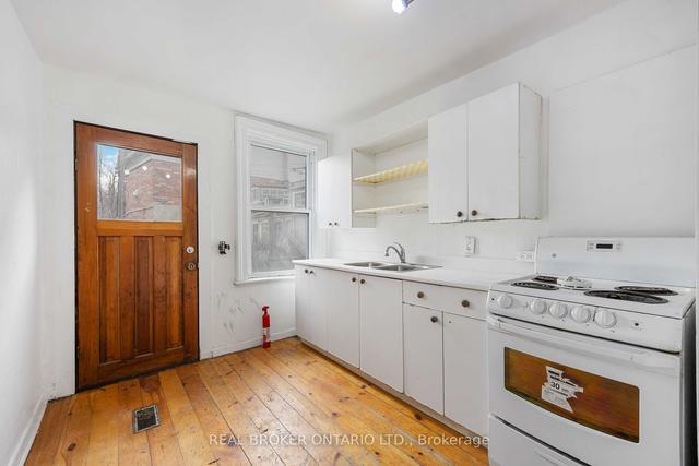 457 Queen St E, House attached with 4 bedrooms, 2 bathrooms and 0 parking in Toronto ON | Image 20